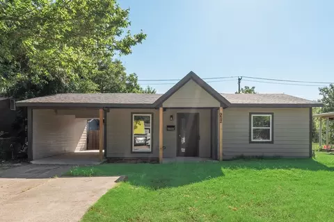 922 NE 33rd St, Grand Prairie, TX 75050