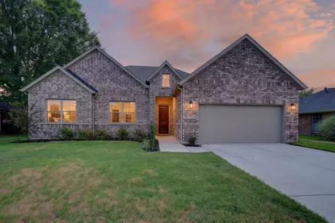 9804 Claudette Ct, Greenville, TX 75402