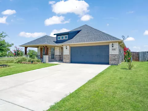 1105 Del Mar Dr, Sherman, TX 75092