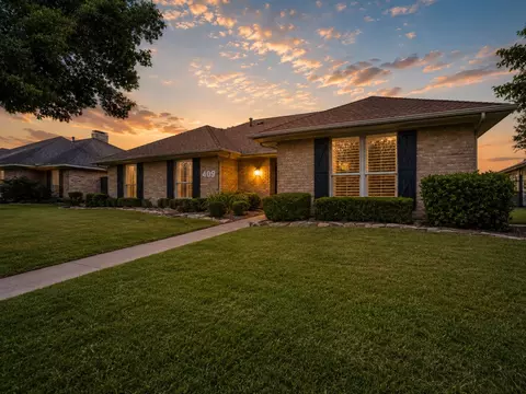 409 Pebblecreek Dr, Garland, TX 75040
