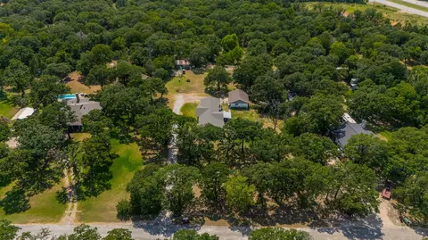 212 Circle Dr, Alvarado, TX 76009