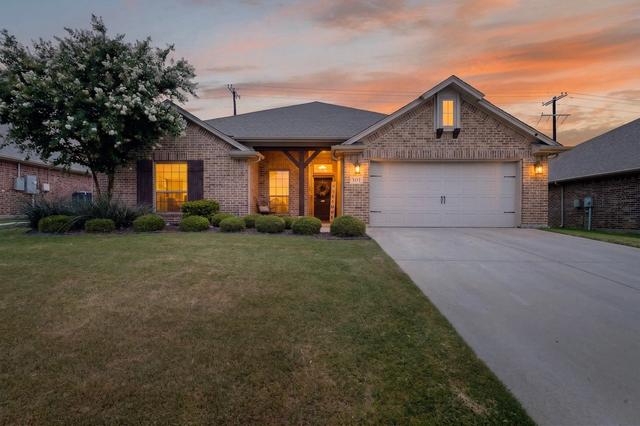 101 Loving Trl, Justin, TX 76247