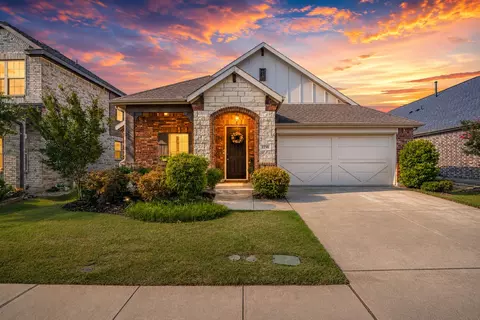 2718 Bechtol St, Garland, TX 75042