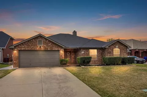 413 Highview Cir, Royse City, TX 75189