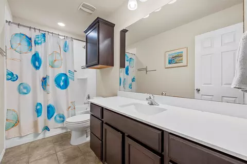 Bath - 11116 Whitlock Dr, Lorena, TX 76655 photo 4 of 4