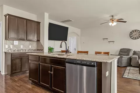 Kitchen - 11116 Whitlock Dr, Lorena, TX 76655 photo 5 of 6