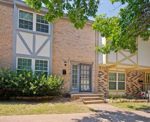 380 Westview Ter, Arlington, TX 76013
