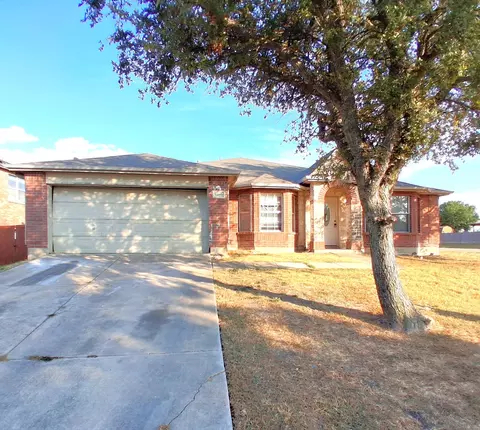 1200 Hampton Dr, Forney, TX 75126