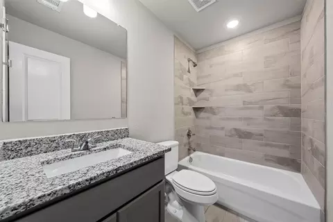 Bath - 3208 Dotavio Rd, Lorena, TX 76655 photo 1 of 1
