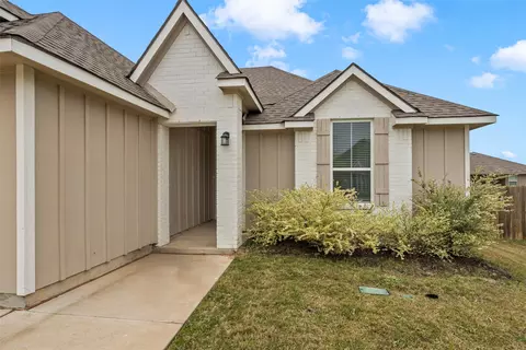 Exterior - 3208 Dotavio Rd, Lorena, TX 76655 photo 3 of 5