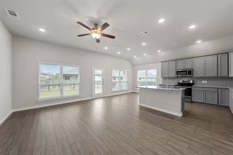 Living - 3208 Dotavio Rd, Lorena, TX 76655 photo 1 of 4