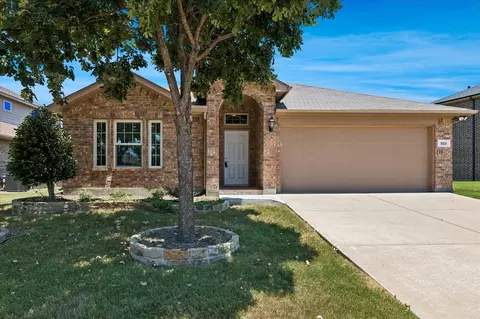 333 Pin Cushion Trl, Burleson, TX 76028