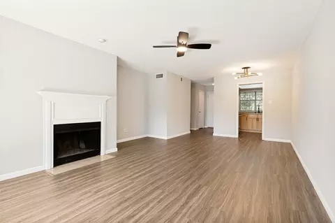 2535 Wedglea Dr #224, Dallas, TX 75211