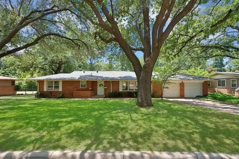 712 Briarwood Blvd, Arlington, TX 76013