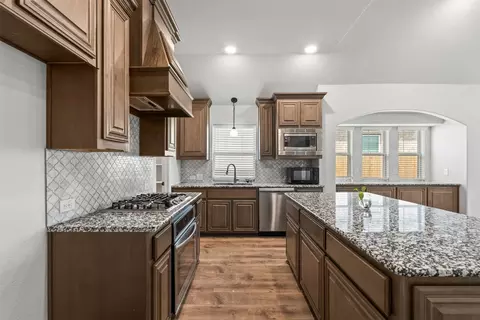 Kitchen - 603 E Alexander Ln, Euless, TX 76040 photo 1 of 2