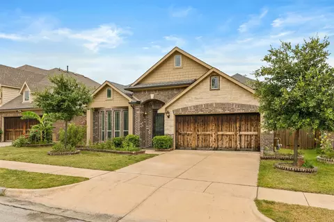 Exterior - 603 E Alexander Ln, Euless, TX 76040 photo 2 of 8