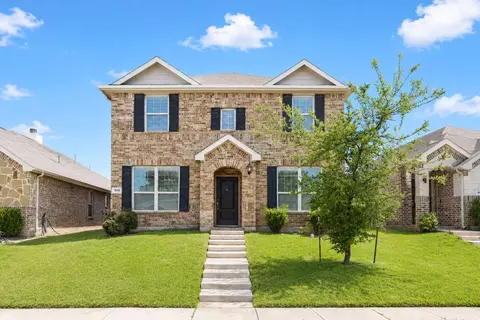 9113 Holliday Ln, Aubrey, TX 76227