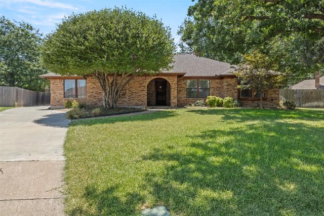 4812 Arabian Ct, Arlington, TX 76017