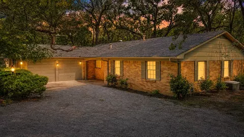 3505 Sunset Ln, Arlington, TX 76016
