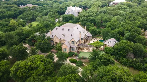 6901 Sanctuary Ln, Fort Worth, TX 76132