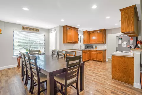 8525 County Road 528, Burleson, TX 76028