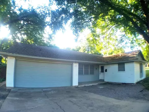 522 4th St, Grand Prairie, TX 75050