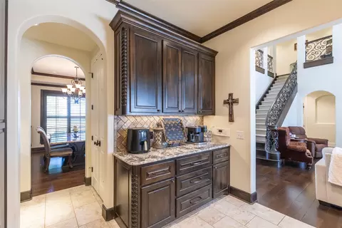 Entry Way - 709 Prosperity Rd, Abilene, TX 79602 photo 2 of 2