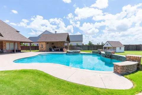 Exterior - 709 Prosperity Rd, Abilene, TX 79602 photo 7 of 7