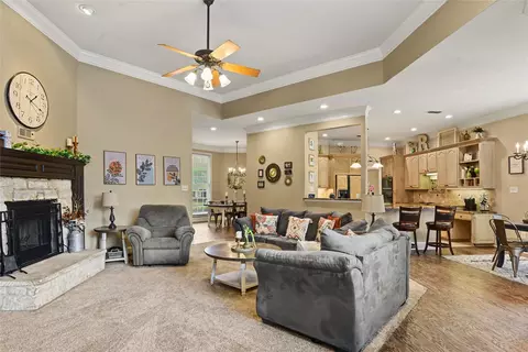 Living - 4 Griffith Ct, Terrell, TX 75160 photo 2 of 2