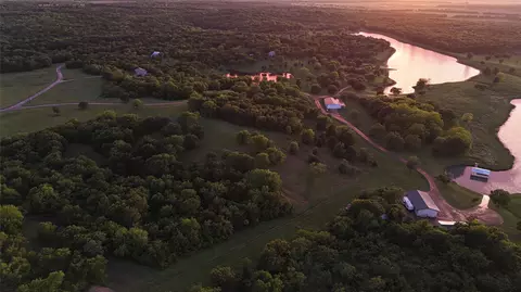 310 Thorn Ridge Dr, Kerens, TX 75144