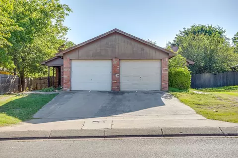 6725 Glenbrook Ln, Fort Worth, TX 76133