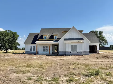 2004 Collin St, Weatherford, TX 76085