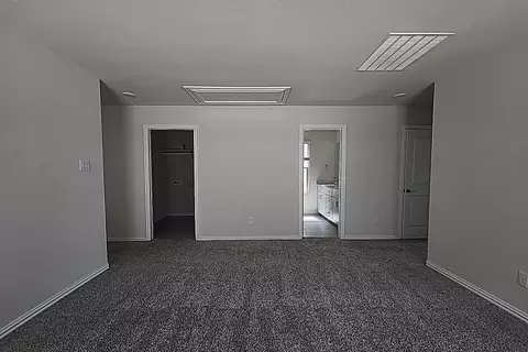 Bedroom - 2713 Acadia Dr, Corinth, TX 76210 photo 3 of 5