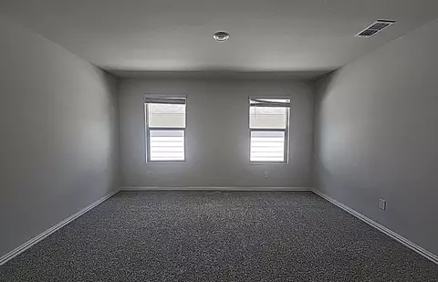 Bedroom - 2713 Acadia Dr, Corinth, TX 76210 photo 2 of 5