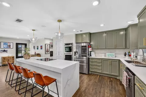 7166 Dalewood Ln, Dallas, TX 75214