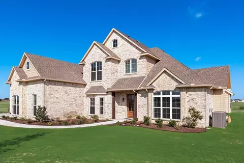 6421 Dalyn Dr, Midlothian, TX 76065