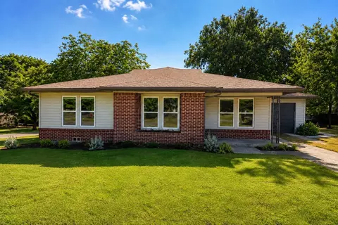 1202 S Hatcher St, Decatur, TX 76234