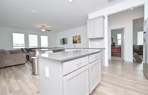Kitchen - 14800 Devils Claw Trl, Haslet, TX 76052 photo 7 of 7