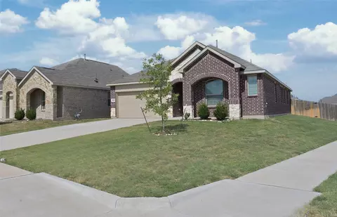 Exterior - 14800 Devils Claw Trl, Haslet, TX 76052 photo 2 of 7