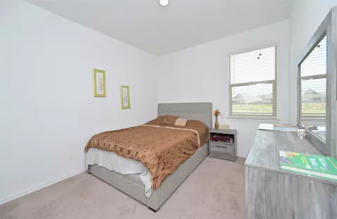 Bedroom - 14800 Devils Claw Trl, Haslet, TX 76052 photo 5 of 6