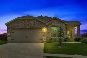 9752 New Bern Dr, Fort Worth, TX 76108