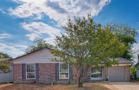 3616 Pacesetter Dr, Dallas, TX 75241