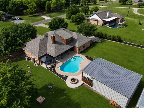 5120 Old Buena Vista Rd, Waxahachie, TX 75167