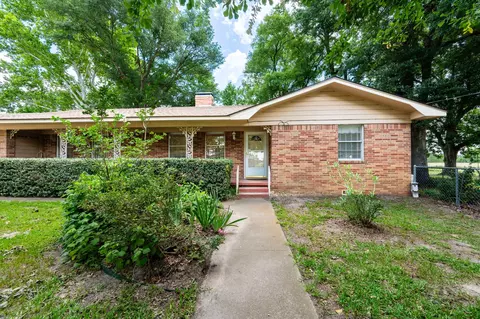 2715 Farm To Market 857, Grand Saline, TX 75140