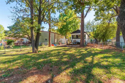 159 Oklahoma Ave, Pottsboro, TX 75076