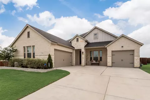 2701 Bluewood Ln, Mansfield, TX 76063