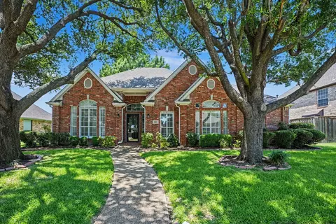 2813 Persimmon Pl, Rowlett, TX 75088