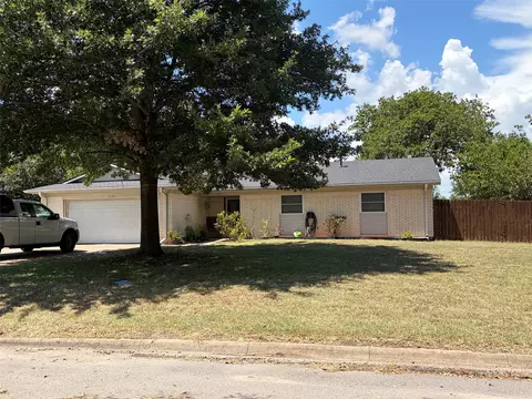 1309 Tamarisk, Mexia, TX 76667