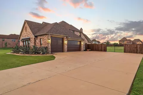 Exterior - 1314 Birch St, Howe, TX 75459 photo 5 of 9