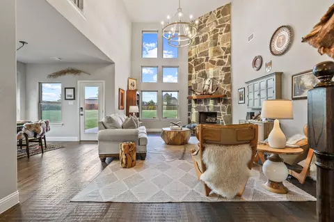 Living - 1314 Birch St, Howe, TX 75459 photo 1 of 3